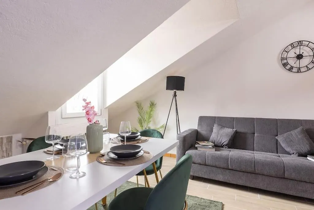 Golden View Milan Apartment
