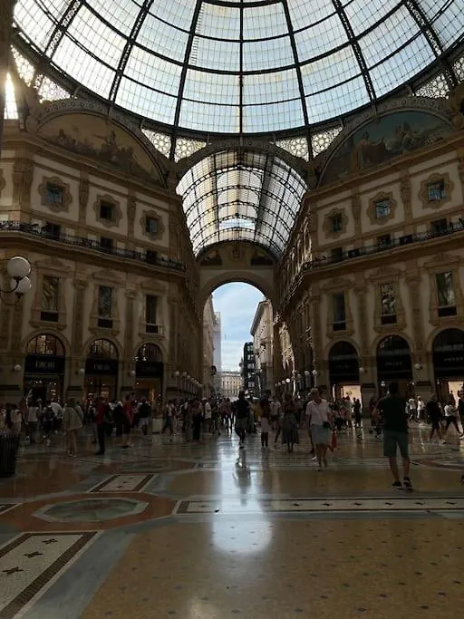Golden View Milan Apartment