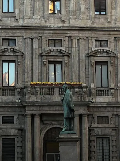 Golden View Milan Apartment